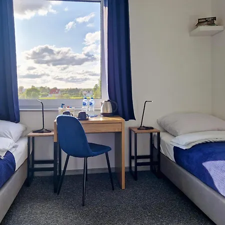 Mile Airport & Parking Dlugoterminowy Gdaňsk