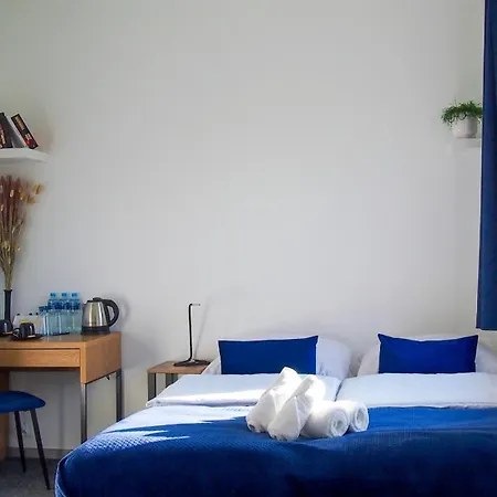 Mile Airport & Parking Dlugoterminowy Gdańsk