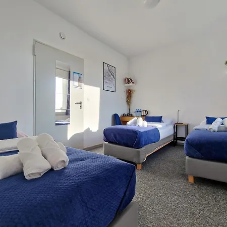 Alojamento de Acomodação e Pequeno-almoço Mile Airport & Parking Dlugoterminowy Gdańsk