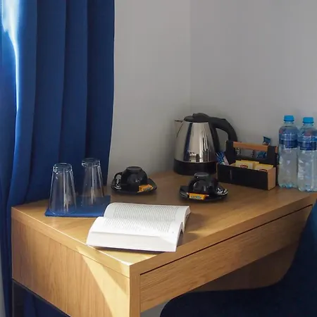 Mile Airport & Parking Dlugoterminowy 4* Gdańsk