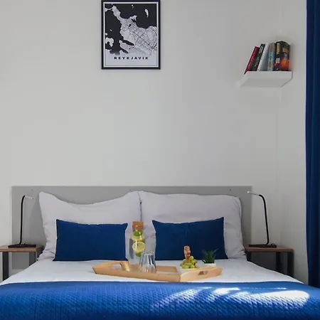 Alojamento de Acomodação e Pequeno-almoço Mile Airport & Parking Dlugoterminowy 4*