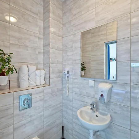 Alojamento de Acomodação e Pequeno-almoço Mile Airport & Parking Dlugoterminowy