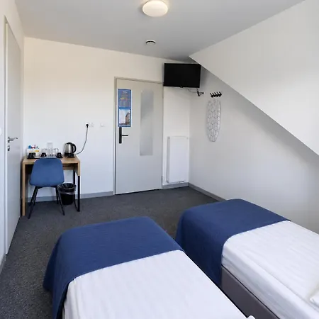 Bed & Breakfast Mile Airport & Parking Dlugoterminowy