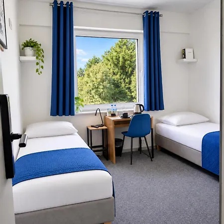 Bed & Breakfast Mile Airport & Parking Dlugoterminowy