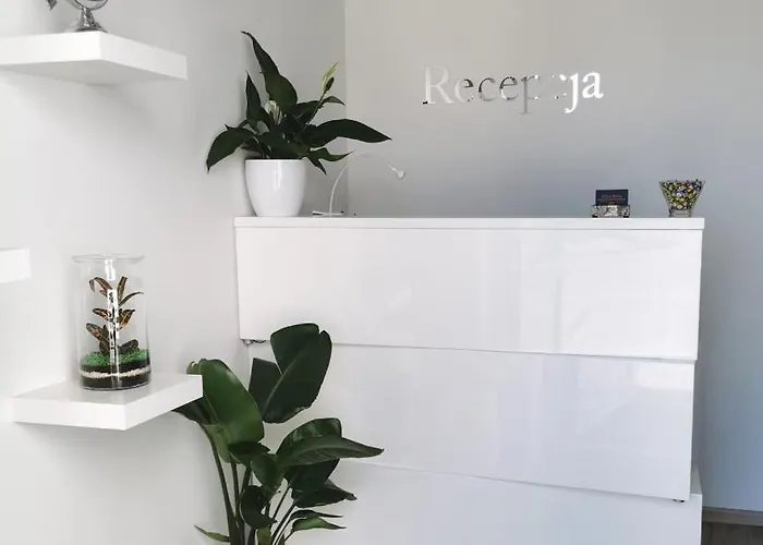 Mile Airport & Parking Dlugoterminowy Bed & Breakfast Gdańsk