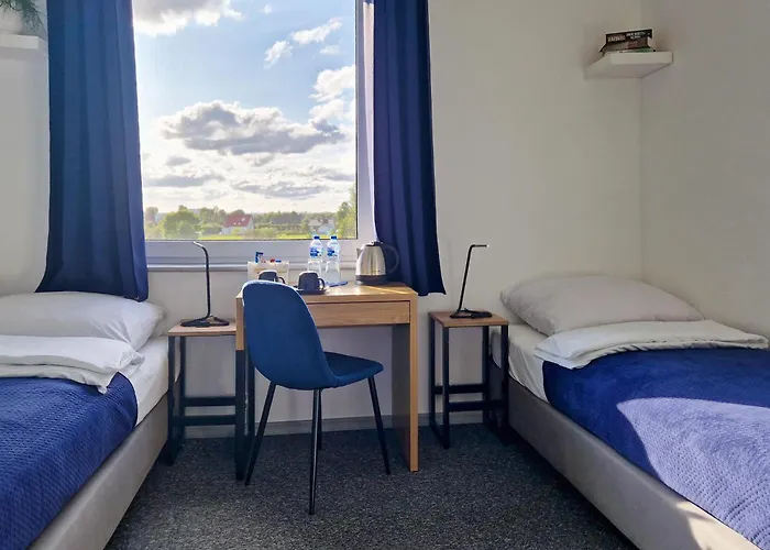 Mile Airport & Parking Dlugoterminowy Gdansk