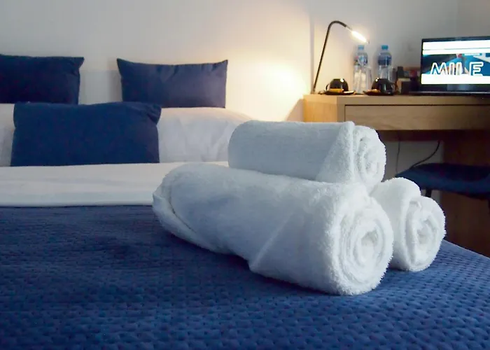 Mile Airport & Parking Dlugoterminowy Gdansk