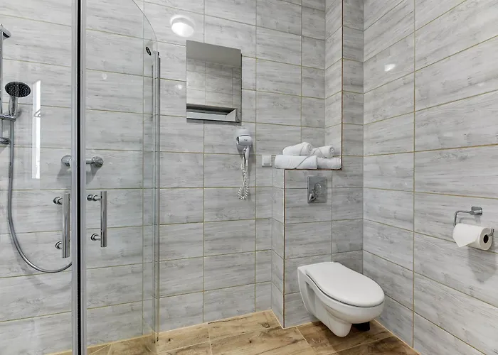 Mile Airport & Parking Dlugoterminowy