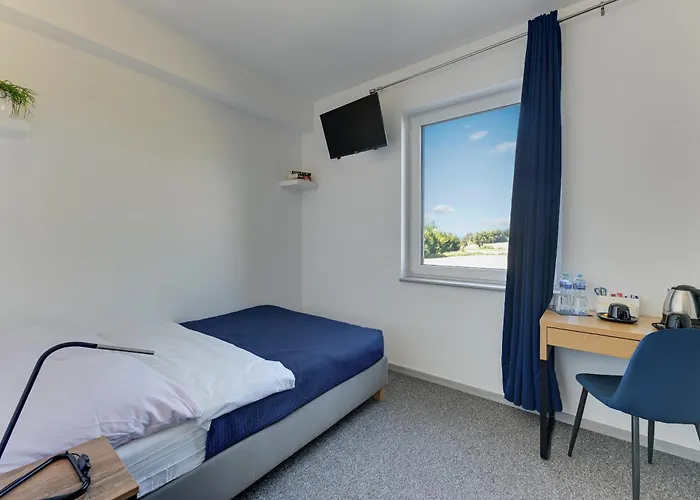 Mile Airport & Parking Dlugoterminowy