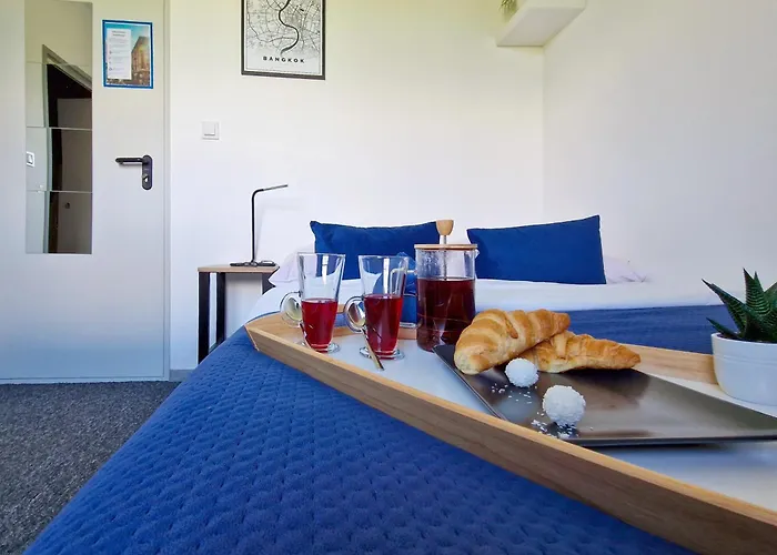 Mile Airport & Parking Dlugoterminowy Bed & Breakfast Gdańsk